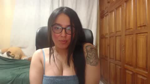 Snapshot of venus_cat_ chatting on May 25, 2026, 11:00 pm Venus online show from May 25, 2026, 11:00 pm