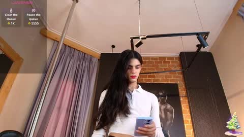 Snapshot of venus_flame chatting on January 18, 2025, 12:57 pm VENUS online show from January 18, 2025, 12:57 pm