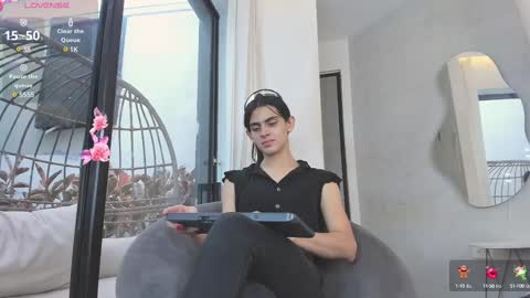 Snapshot of venus_flame chatting on March 7, 2025, 12:23 pm VENUS online show from March 7, 2025, 12:23 pm