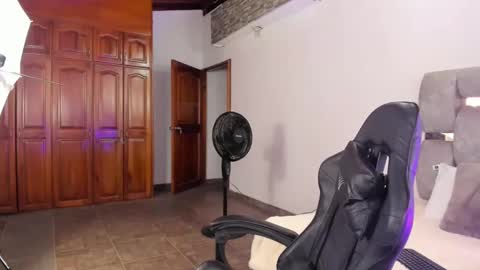 Luisa online show from February 8, 2025, 1:32 am