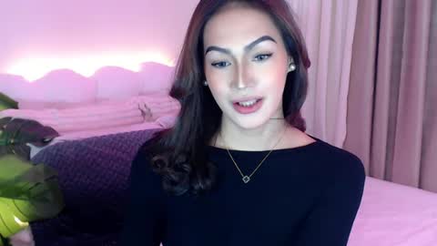 Snapshot of venus_sunrise07xx chatting on July 19, 2026, 4:00 pm Venus Sunrise Bombshell online show from July 19, 2026, 4:00 pm
