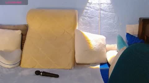 Catalina online show from October 14, 2025, 1:17 am