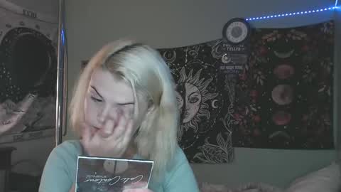 Miss Venus online show from October 22, 2025, 11:59 pm