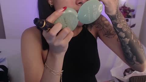 Venus Evans online show from February 10, 2025, 9:15 pm