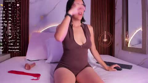 Venus online show from September 20, 2025, 11:44 am