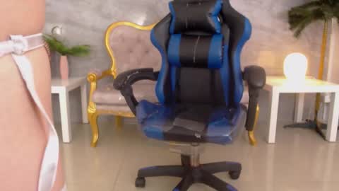 venuss online show from December 22, 2025, 2:14 pm