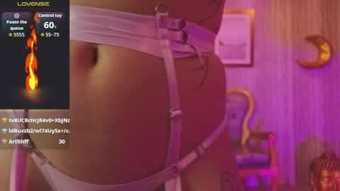 venuss online show from April 11, 2026, 7:45 am