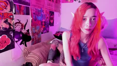 venusxneo online show from December 19, 2024, 9:29 am