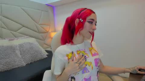 venusxneo online show from September 23, 2025, 8:12 pm