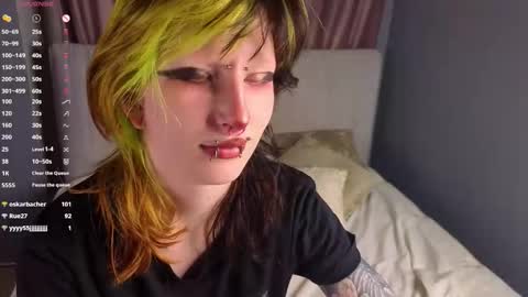 Erica online show from November 22, 2025, 8:19 pm