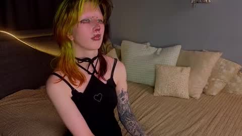 Erica online show from November 25, 2025, 8:09 pm