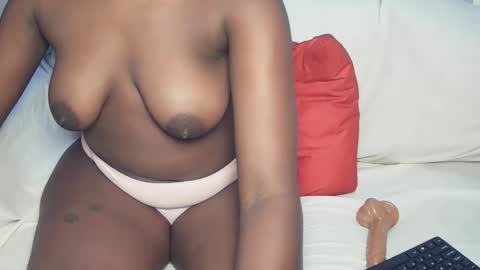 Snapshot of vera_bliss21 chatting on May 15, 2026, 10:06 pm vera_bliss21 online show from May 15, 2026, 10:06 pm