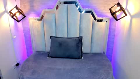 Domelipa  online show from December 14, 2025, 12:21 pm