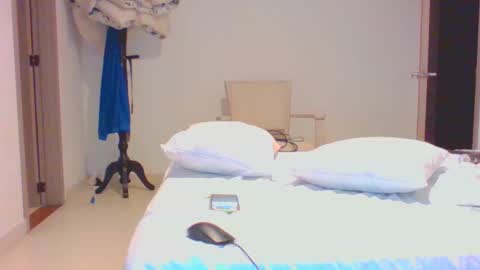 vergagolosa22 online show from February 18, 2025, 5:09 am