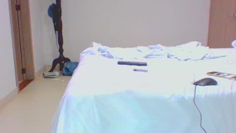 vergagolosa22 online show from March 4, 2025, 7:30 am