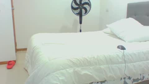 vergagolosa22 online show from October 23, 2025, 2:11 am