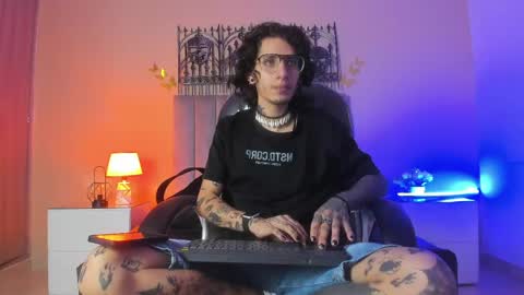 vergil_noir online show from May 24, 2026, 3:44 am