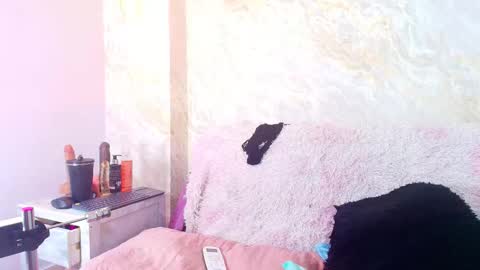 Vero online show from October 15, 2025, 3:17 am