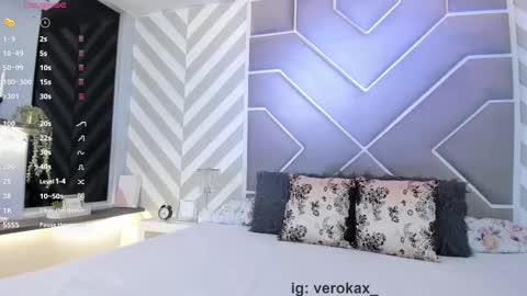 Snapshot of verokax chatting on October 9, 2025, 4:32 am Vero online show from October 9, 2025, 4:32 am