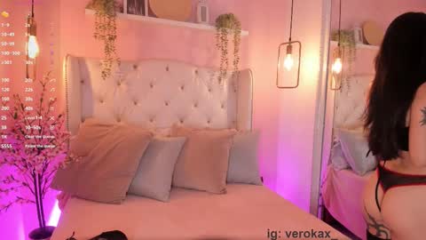 Snapshot of verokax chatting on October 24, 2025, 12:12 pm Vero online show from October 24, 2025, 12:12 pm