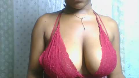 Snapshot of verolla31 chatting on October 5, 2025, 12:58 pm verolla31 online show from October 5, 2025, 12:58 pm