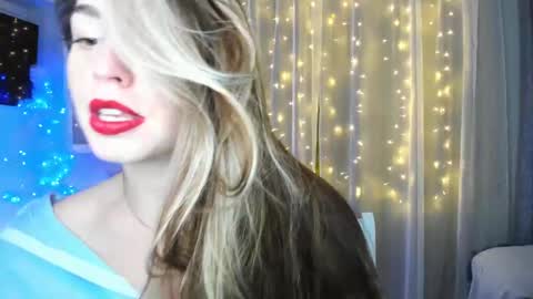 Lolitalolz online show from December 30, 2024, 11:28 pm