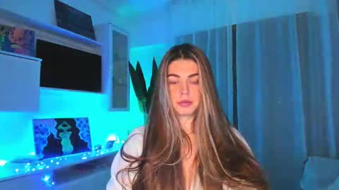 Lolitalolz online show from January 13, 2025, 8:15 pm