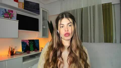 Lolitalolz online show from March 4, 2025, 10:05 pm