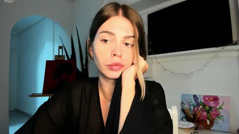 Lolitalolz online show from September 13, 2025, 5:46 pm