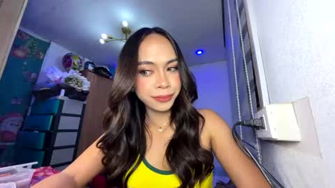 Snapshot of veronica_faux chatting on July 13, 2026, 4:54 pm Veronica online show from July 13, 2026, 4:54 pm