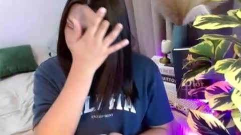 veronica_kate25 online show from October 21, 2025, 8:42 pm