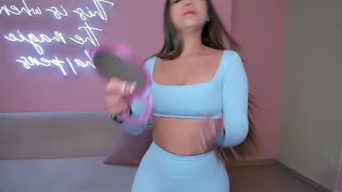 Snapshot of veronicablue1 chatting on July 20, 2026, 9:34 am Vero online show from July 20, 2026, 9:34 am