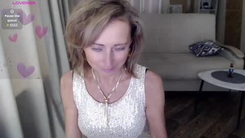 Helen online show from December 12, 2024, 9:19 am
