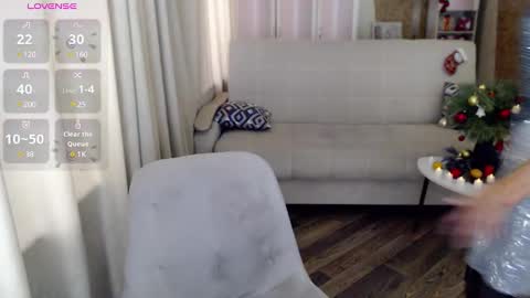 Helen online show from December 22, 2024, 9:22 am