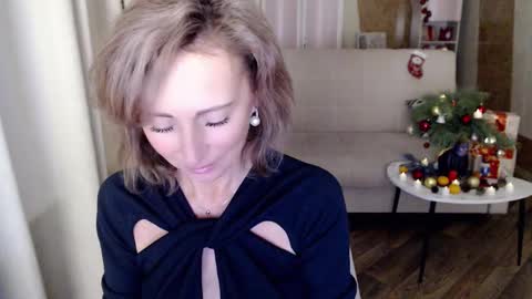 Helen online show from December 24, 2024, 5:16 am