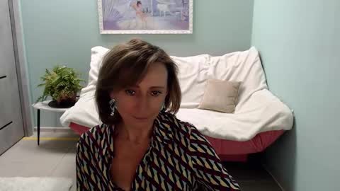 Helen online show from March 11, 2025, 11:23 am