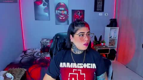 Miss Veronika online show from September 9, 2025, 6:07 pm