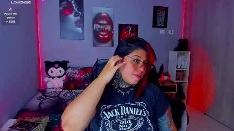 Miss Veronika online show from October 16, 2025, 9:21 am