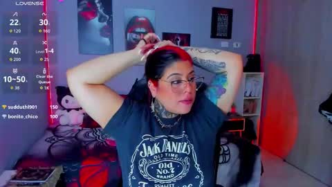 Miss Veronika online show from October 16, 2025, 9:27 pm