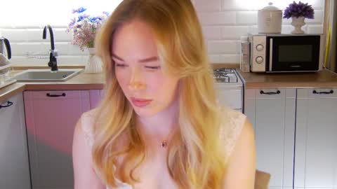 Snapshot of veronikamitchel chatting on October 21, 2025, 2:51 pm Veronika online show from October 21, 2025, 2:51 pm