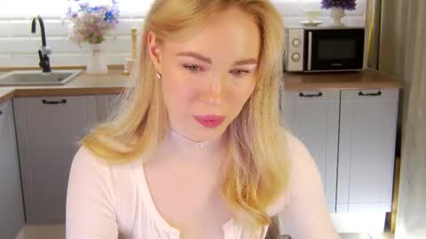 Snapshot of veronikamitchel chatting on November 4, 2025, 5:01 pm Veronika online show from November 4, 2025, 5:01 pm