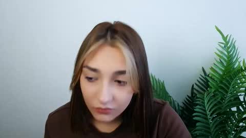 Ana online show from October 25, 2025, 7:49 am