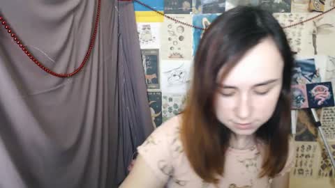 veryveryvery_shy online show from December 22, 2024, 2:38 pm