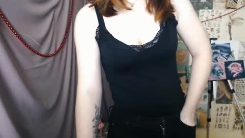 veryveryvery_shy online show from December 24, 2024, 6:33 am