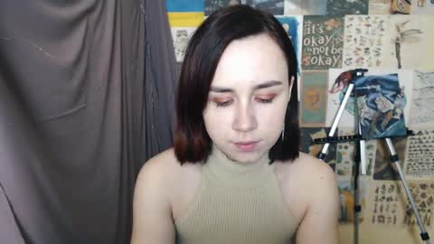 veryveryvery_shy online show from January 10, 2025, 6:42 am