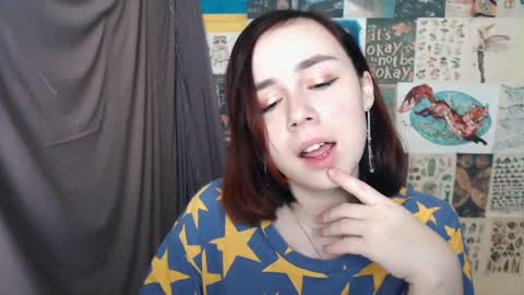 veryveryvery_shy online show from February 4, 2025, 6:46 am