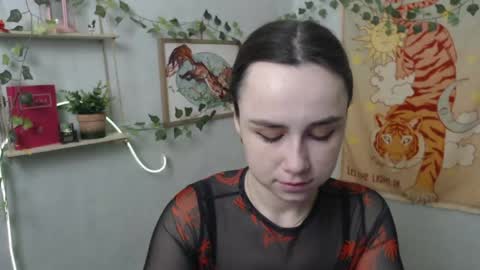 Snapshot of veryveryvery_shy chatting on April 23, 2026, 6:03 am veryveryvery_shy online show from April 23, 2026, 6:03 am