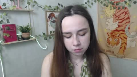 Snapshot of veryveryvery_shy chatting on April 27, 2026, 5:27 am veryveryvery_shy online show from April 27, 2026, 5:27 am