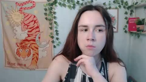 Snapshot of veryveryvery_shy chatting on June 18, 2026, 5:30 am veryveryvery_shy online show from June 18, 2026, 5:30 am