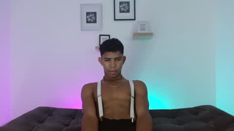 vesperth_supercock online show from February 5, 2025, 10:12 pm